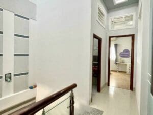 nha-dat-can-tho-nha-moi-100-1-tret-2-lau-rat-dep-cach-cong-vien-bo-ke-cong-vien-chi-30m-mat-me-khong-cong-khon (10)